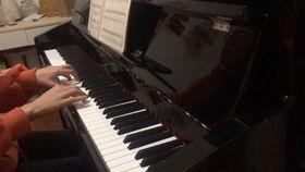 视频学钢琴