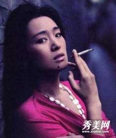 女明星谁吸烟,揭秘娱乐圈吸烟女明星的神秘面纱